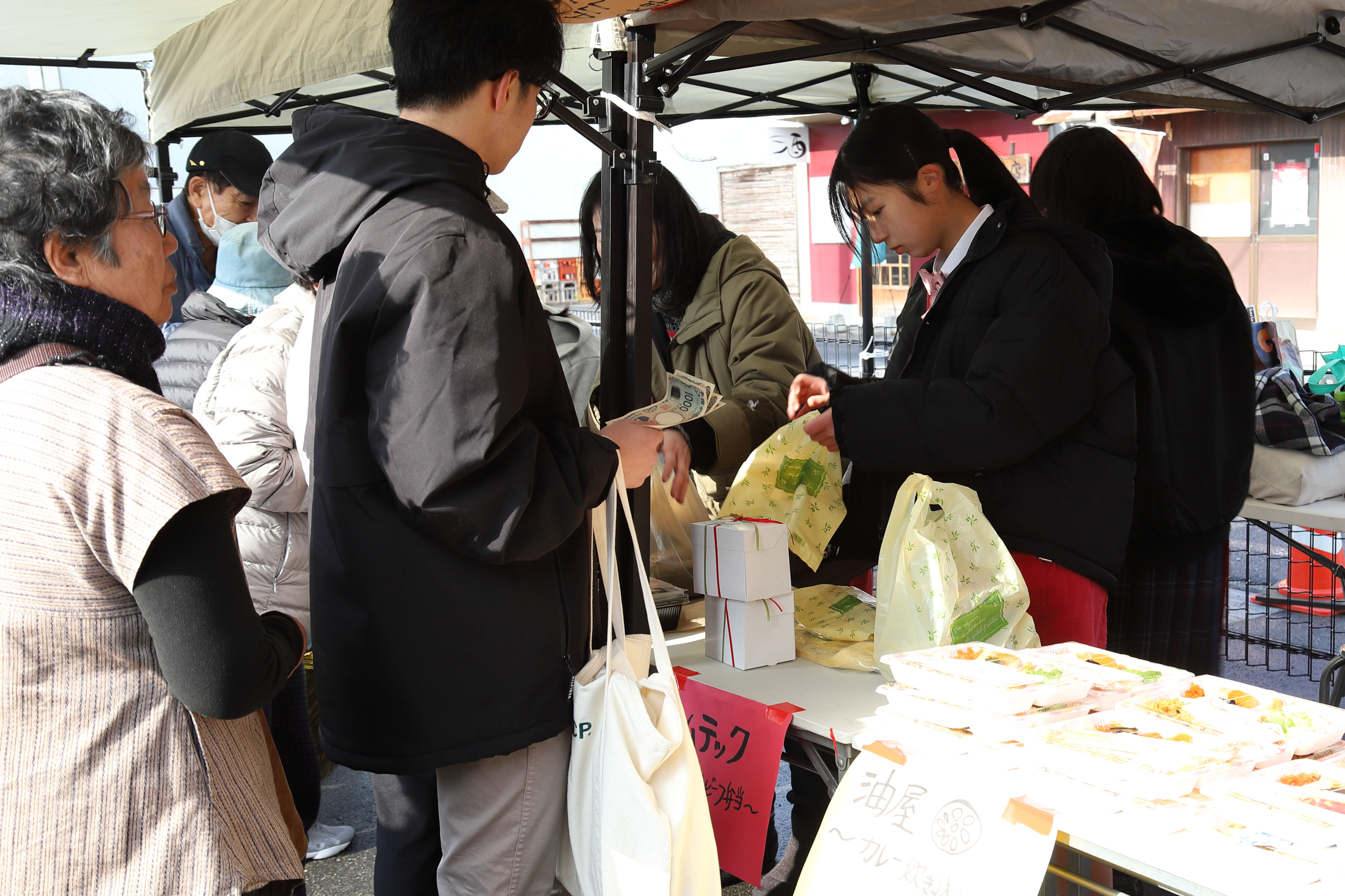 安堂グループ会長