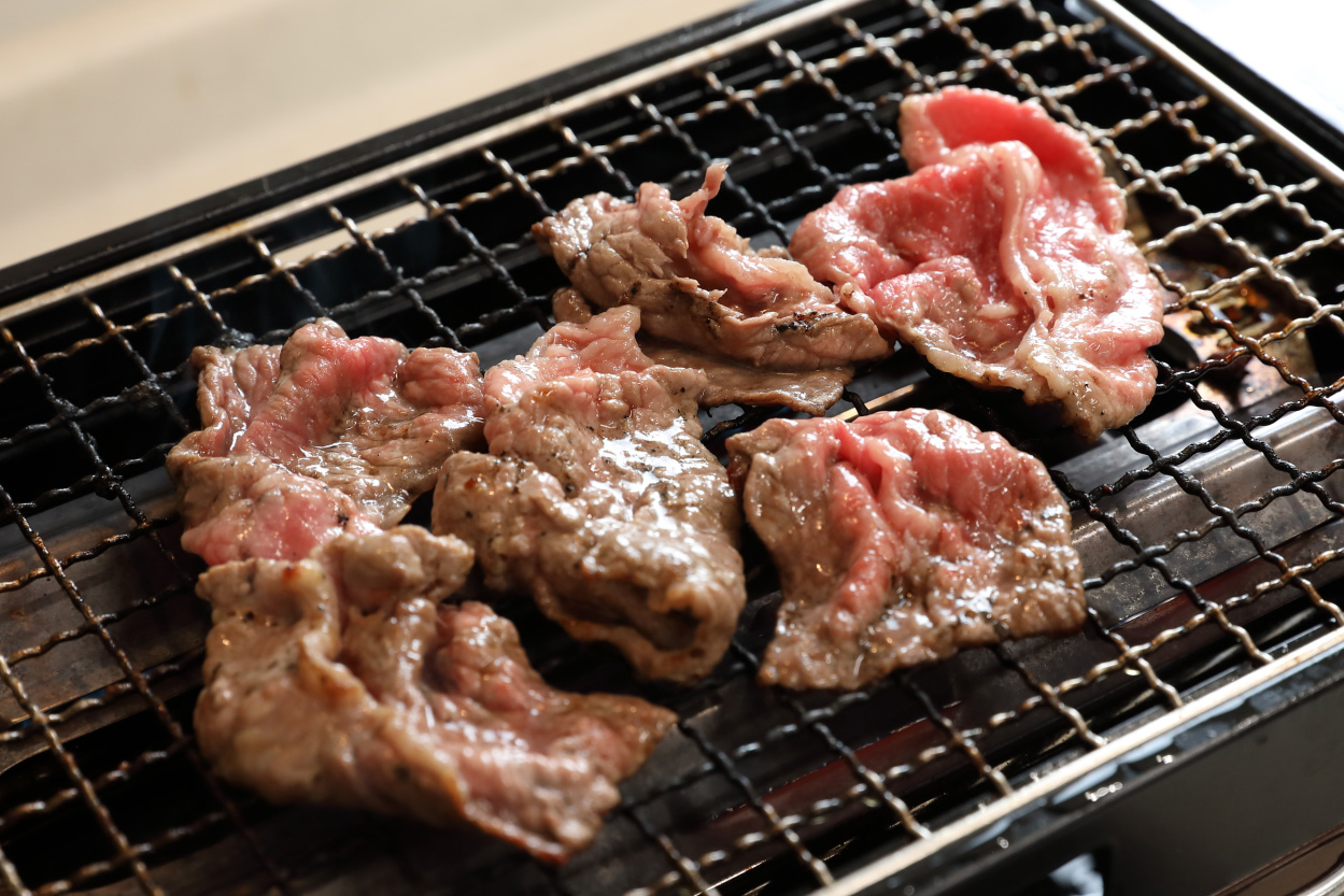 無角和牛の炙り焼き